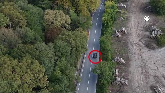 İstanbul'da bir araca düzenlenen operasyonda 51 kilo uyuşturucu madde ele geçirildi