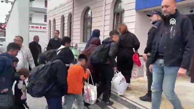 Balıkesir'de 29 düzensiz göçmen yakalandı